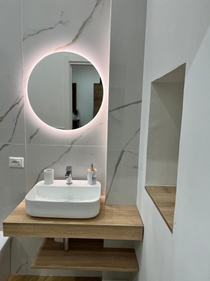 נאפולי Gennarino Apartments - Panorama Suite With Balcony And Urban Loft מראה חיצוני תמונה