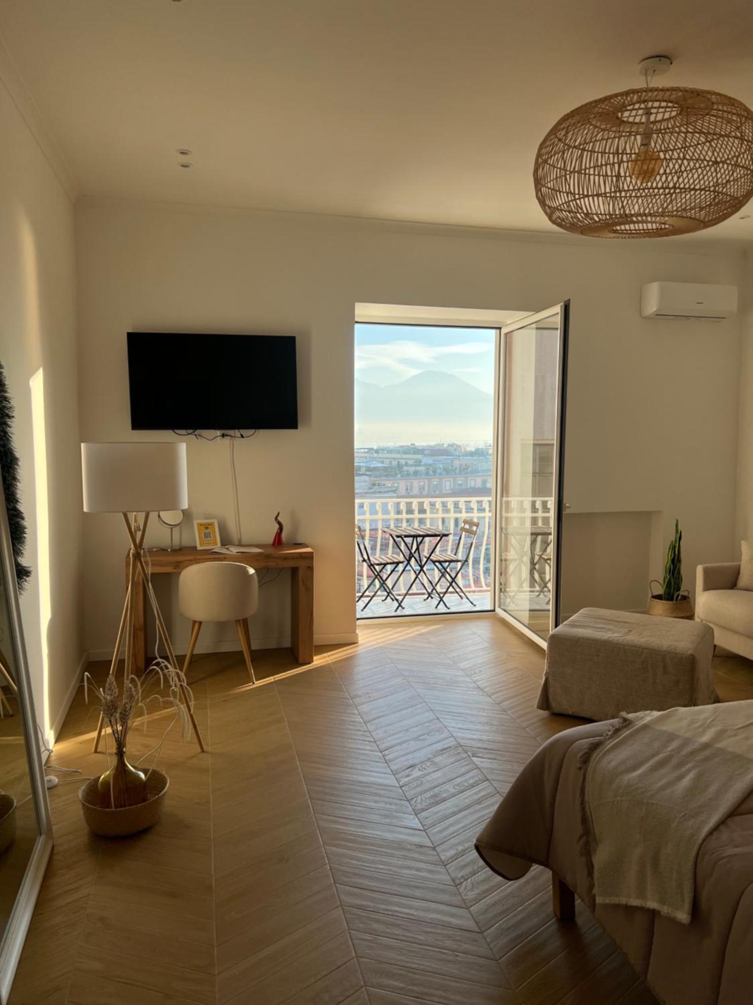 נאפולי Gennarino Apartments - Panorama Suite With Balcony And Urban Loft מראה חיצוני תמונה